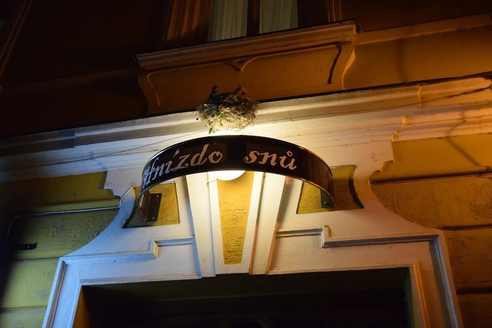 Hotel Hnizdo Snu à Hradec Králové Extérieur photo